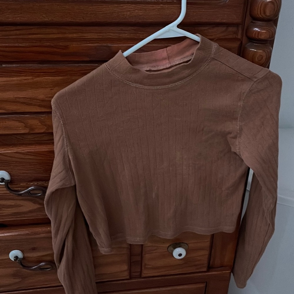 turtleneck crop top